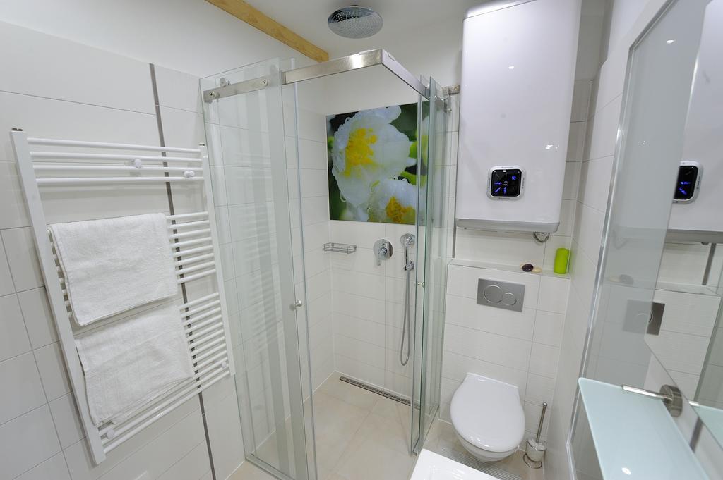 Desiderata Apartment *