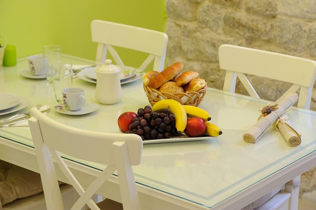 Desiderata Apartment