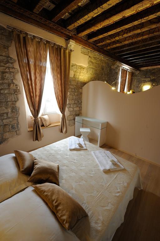 Apartment Desiderata