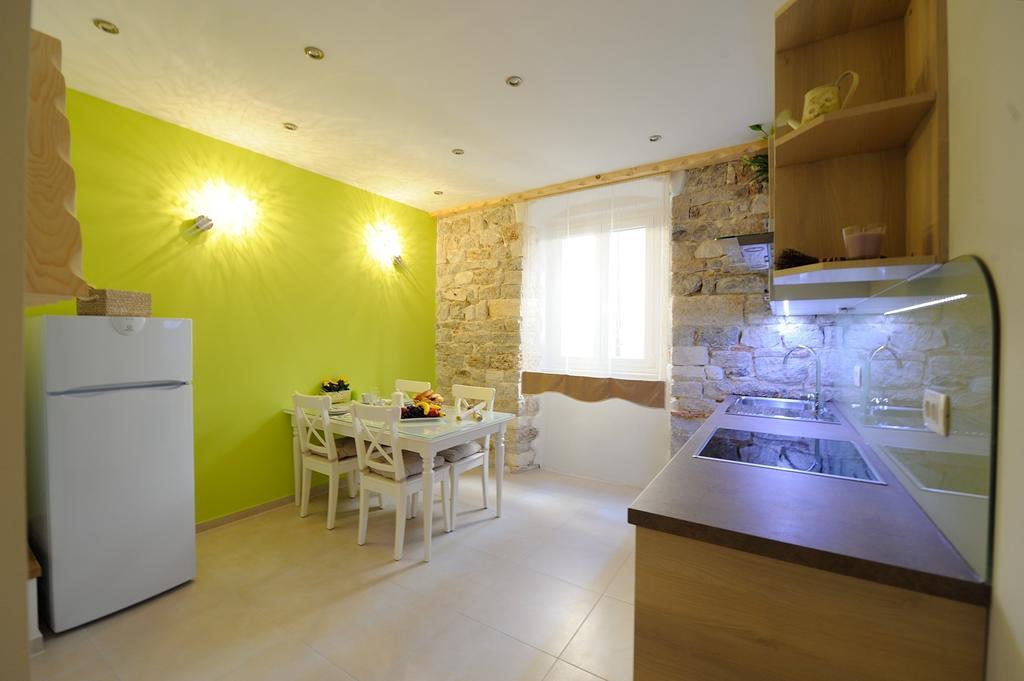 Apartment Desiderata Split